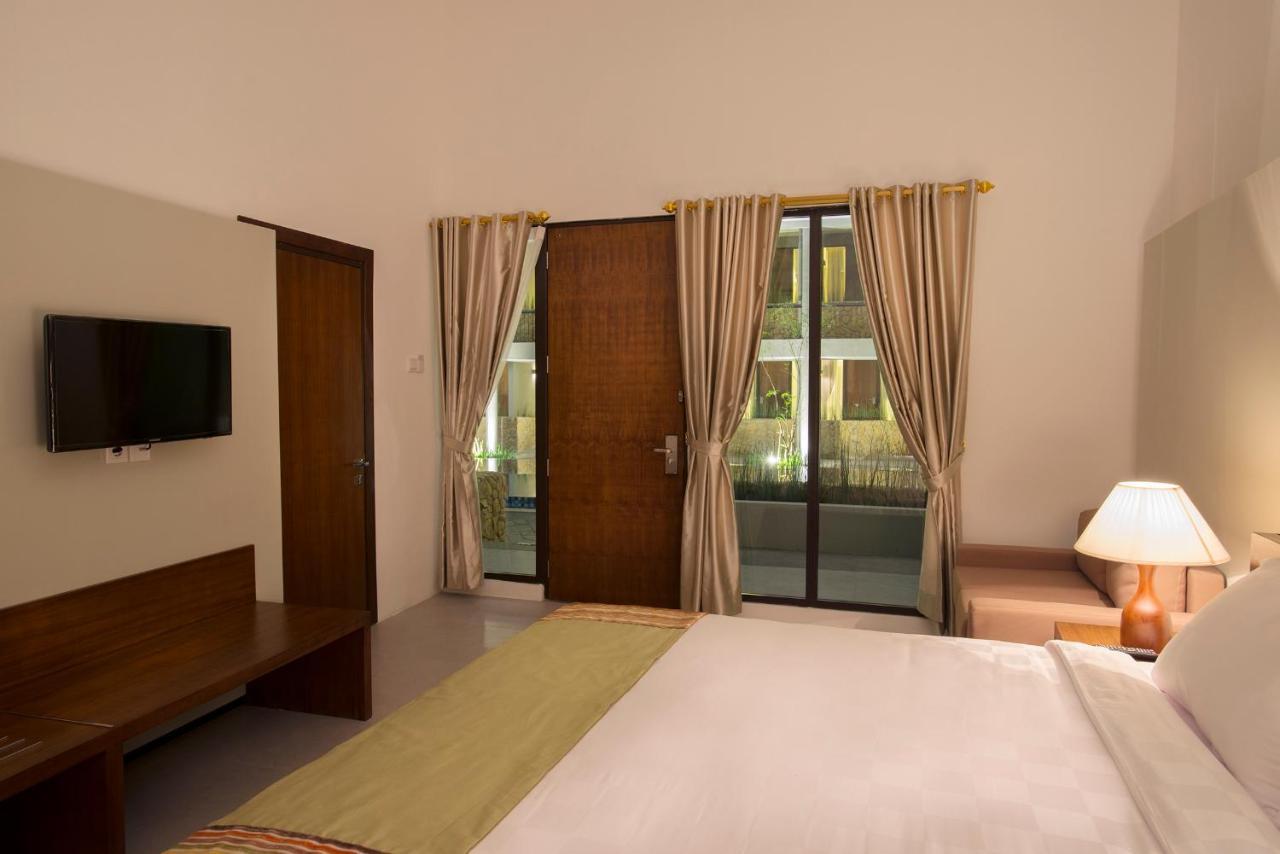 Hotel Neo+ Green Savana Sentul City Богор Екстер'єр фото