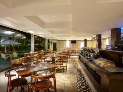 Hotel Neo+ Green Savana Sentul City Богор Екстер'єр фото
