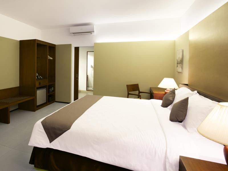 Hotel Neo+ Green Savana Sentul City Богор Екстер'єр фото